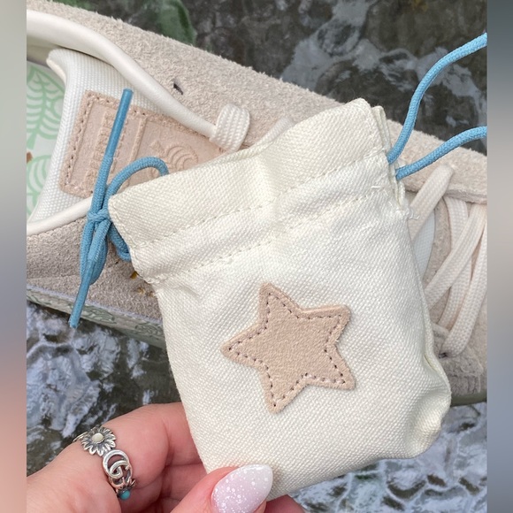 Animal Crossing Puma Suede Tan Sneakers - Picture 11 of 16